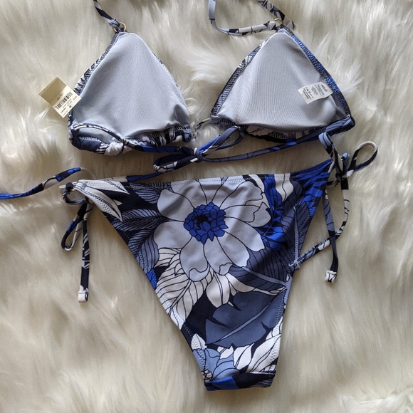 aerie Triangle Bikini Top and Cheeky Bikini Bottom - Picture 13 of 16